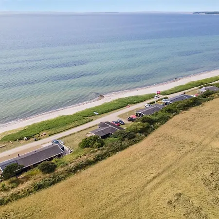 Bertold - 20m From The Sea By Interhome Feriehus